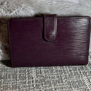 364. Louis Vuitton Portefeuille Viennois wallet in purple Epi